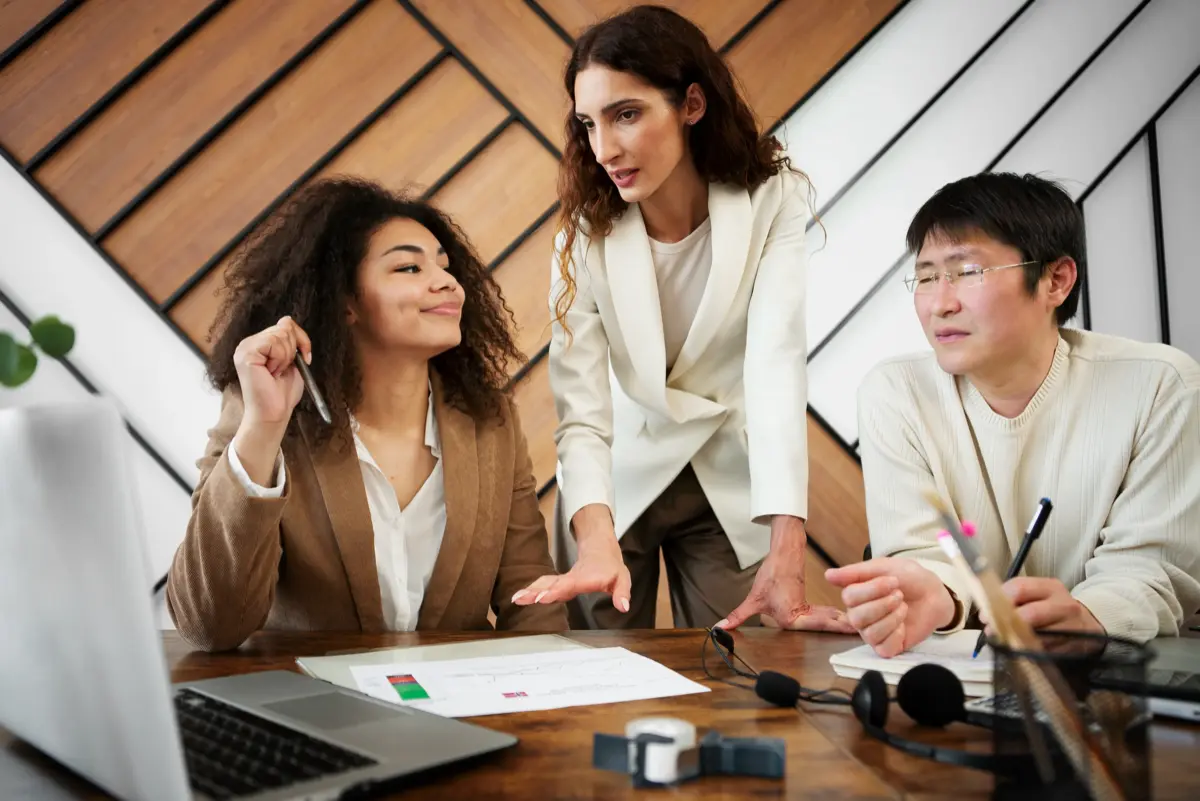 Quiet quitting là gì? Vì sao Gen Z chọn cách 'làm cho xong'